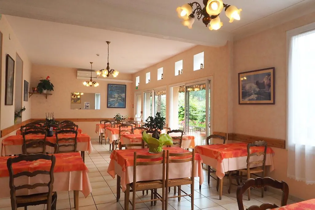 **  לורדה Hotel Helios צרפת