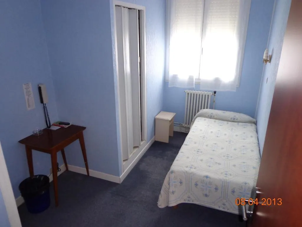 לורדה Hotel Helios