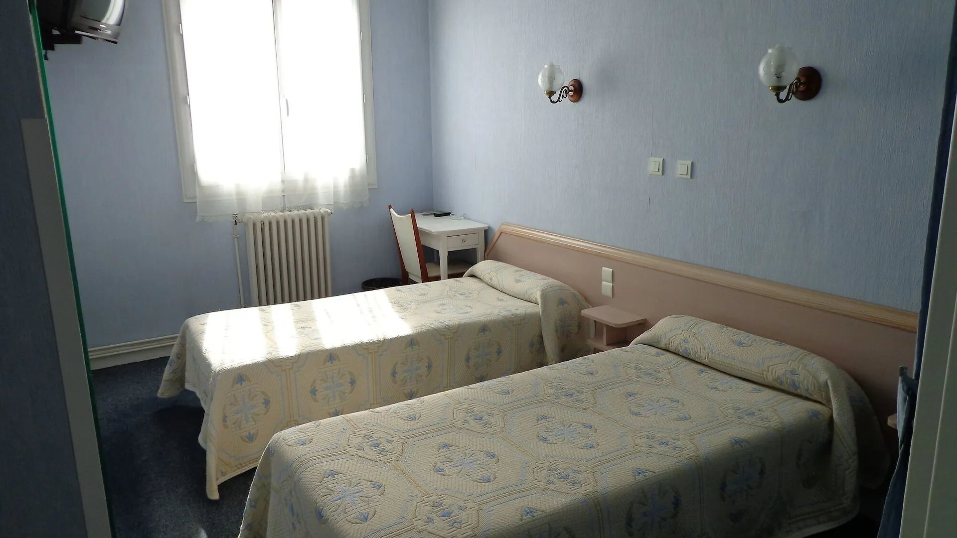 לורדה Hotel Helios